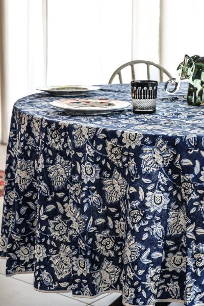 Round Tablecloth (1.75m)