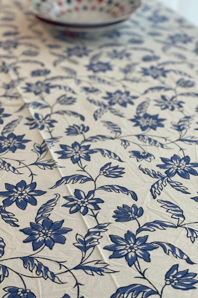 Tablecloth Flowers Blue (1.8- 4 m)